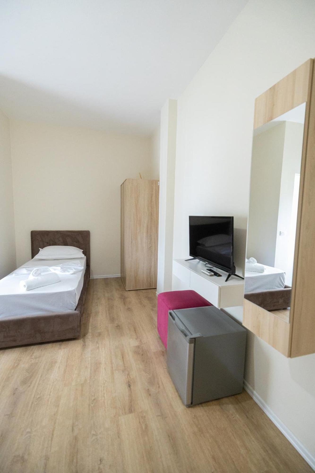 Voyage Villa Вльора Екстер'єр фото
