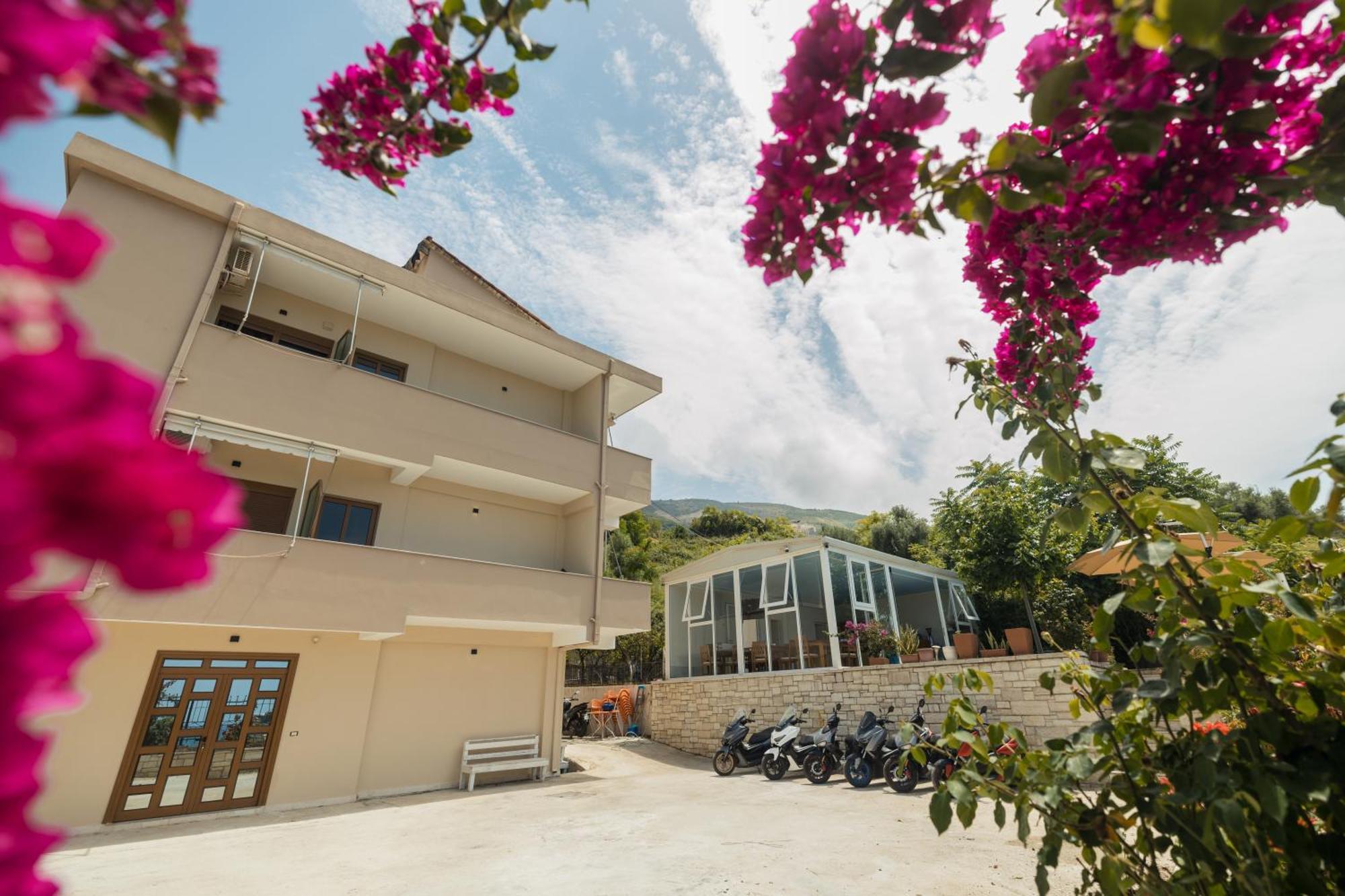 Voyage Villa Вльора Екстер'єр фото