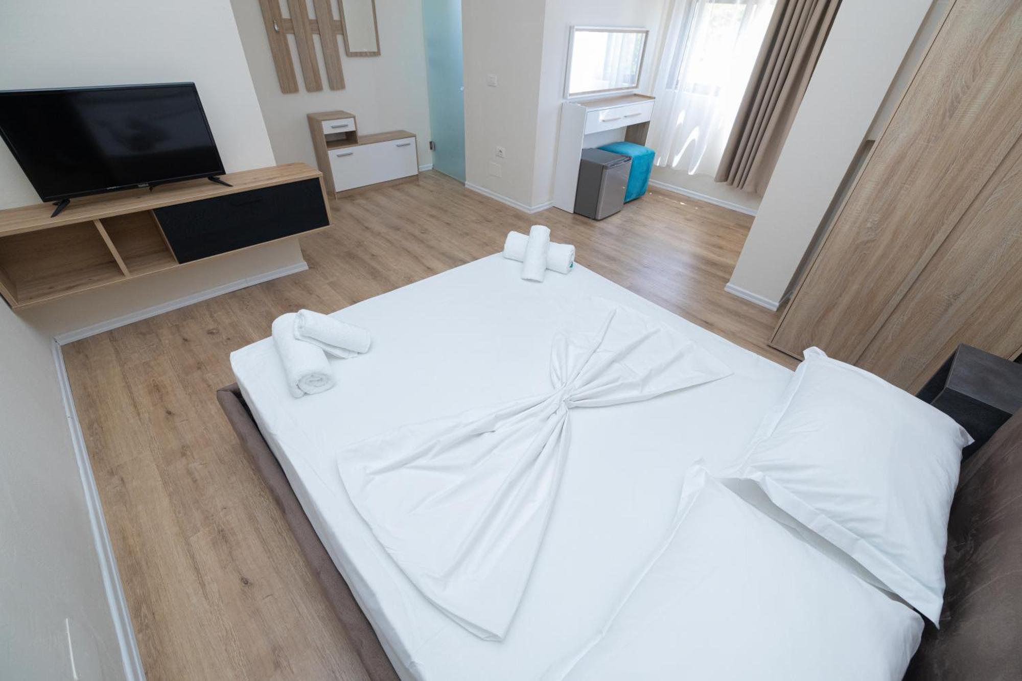 Voyage Villa Вльора Екстер'єр фото