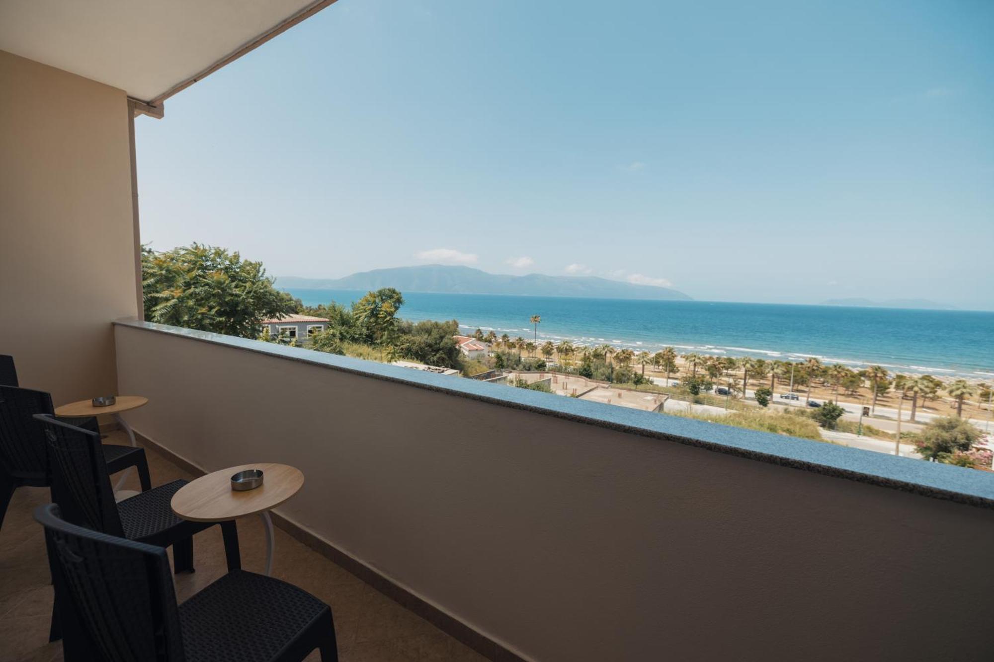 Voyage Villa Вльора Екстер'єр фото